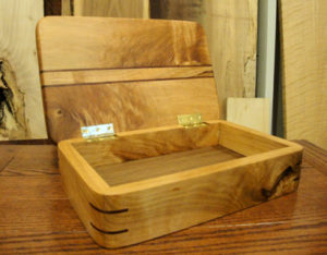 The Essential of Woodworking Beautiful Box!